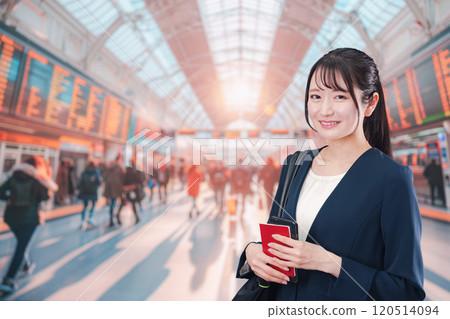 Business woman doing business trip abroad 120514094