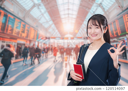 Business woman doing business trip abroad 120514097