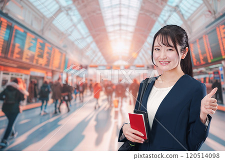 Business woman doing business trip abroad 120514098