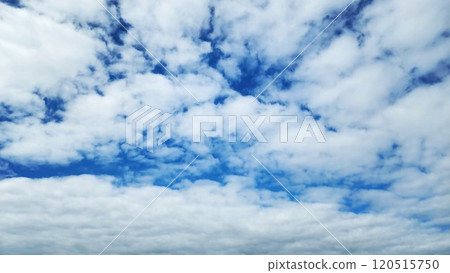 令人眼花繚亂的天空和雲彩 120515750