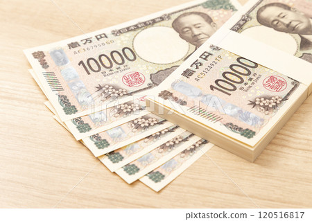 1.06 million yen on the table 120516817