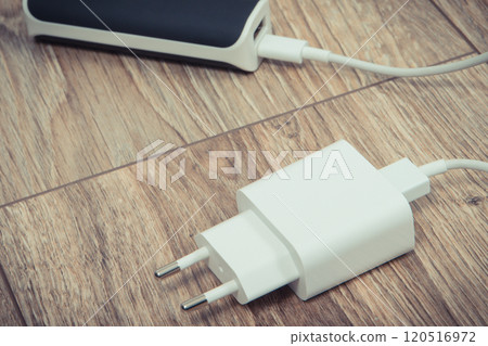 Charger and external powerbank using to charge battery of smartphone or other device Charger and external powerbank using to charge battery of smartphone or other device 120516972