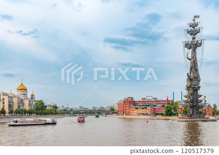 Moscow river and Peter the Great Statue. Sculpture by Zurab Tsereteli. One of the tallest monuments in Russia. Moscow river and Peter the Great Statue. Sculpture by Zurab Tsereteli. One of the tallest monuments in Russia. 120517379