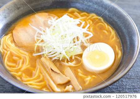 美味的韭菜味噌拉麵 120517976