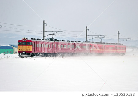 薩蘇馬線 石漾當別-石漾富富 JR 北海道 711 系列 S-114+S-105 編組(札幌) 薩蘇馬線 石漾當別-石漾富富 JR 北海道 711 系列 S-114+S-105 編組(札幌) 120520188