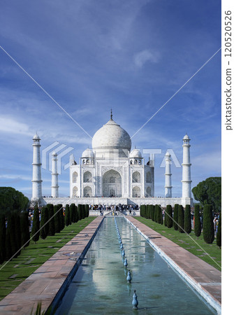 Travelling to wonders of the world place TAJMAHAL an Unesco world heritage site at Agra, Uttar Pradesh, India. Travelling to wonders of the world place TAJMAHAL an Unesco world heritage site at Agra, Uttar Pradesh, India. 120520526