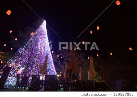 多彩的照明 120527892