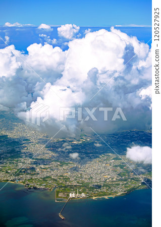 Aerial view of the scenery around Gushikawa, Uruma City, Okinawa 120527925