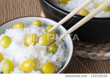 銀杏仁煮銀杏飯 砂鍋煮銀杏飯 銀杏仁煮銀杏飯 砂鍋煮銀杏飯 120528530