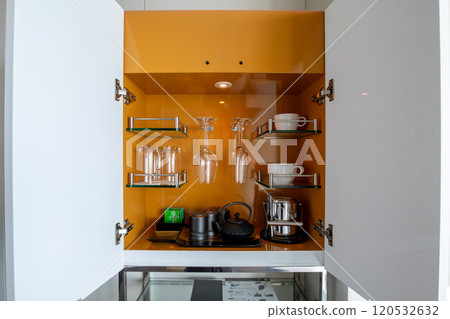 Beautiful guest rooms at the Osaka Marriott Miyako Hotel, a luxury foreign hotel located in Abeno Harukas 120532632