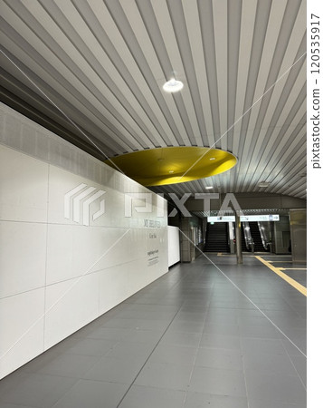 Passage of Shin-Takashima Station on the Minatomirai Line 120535917