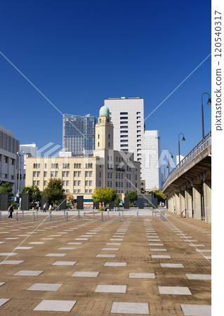 橫濱/港未來象鼻公園和橫濱海關（皇后塔） 120540317