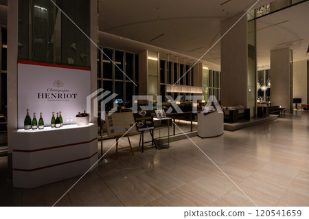 大阪萬豪都酒店的夜間休息室,這是位於阿倍野 Harukas 摩天大樓的豪華外國酒店 大阪萬豪都酒店的夜間休息室,這是位於阿倍野 Harukas 摩天大樓的豪華外國酒店 120541659