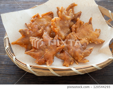 大阪箕麵的楓葉天婦羅 120544293