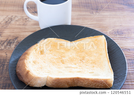 美味的山形麵包吐司和熱咖啡 120546551