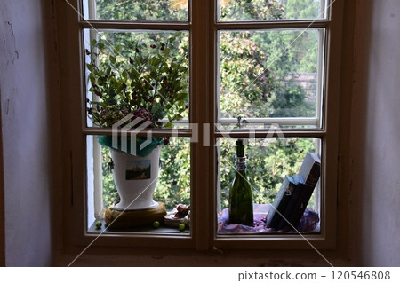 A window A window 120546808