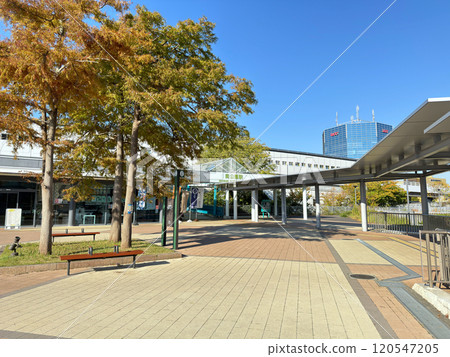 Minamikoen Station (Kobe New Transit Port Island Line) Minamikoen Station (Kobe New Transit Port Island Line) 120547205