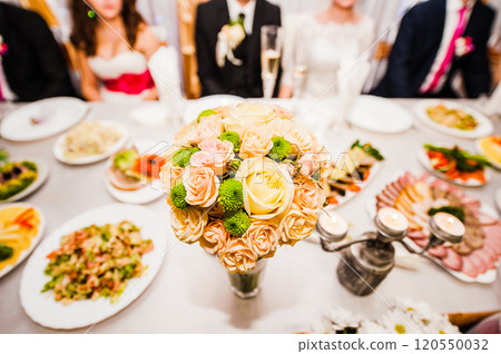 Wedding bouquet 120550032