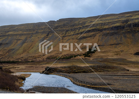 Mountains and a river, west Iceland 120553125