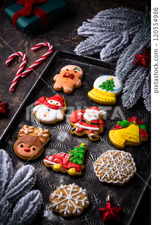 Christmas homemade gingerbread cookies with icing Christmas homemade gingerbread cookies with icing 120554986