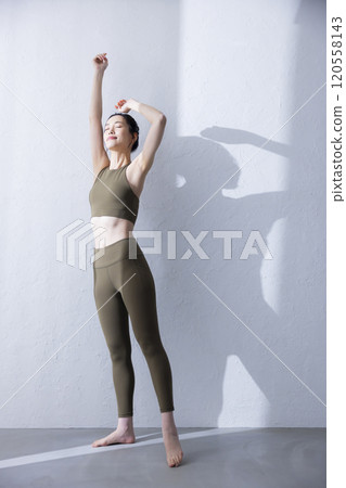 Woman in yoga wear Woman in yoga wear 120558143