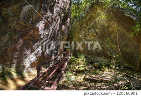 Chiiwa rocks at the back of Chiiwa Valley 120560901