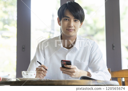 High school student who studies 120565674