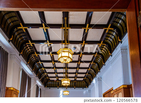 京都市京瓷美術館的格子天花板 120566578