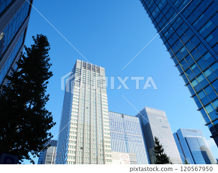 摩天大樓環繞的東京景觀 | 丸之內 摩天大樓環繞的東京景觀 | 丸之內 120567950