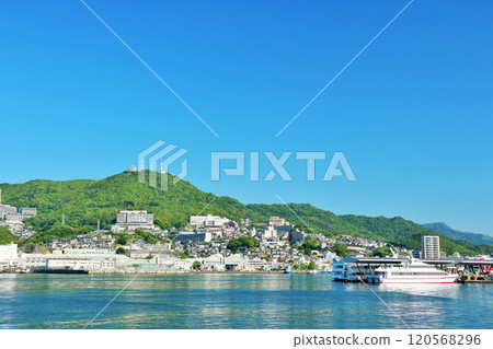 長崎縣長崎市藍天港風景 120568296