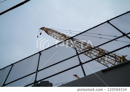 Construction site crane 120569334