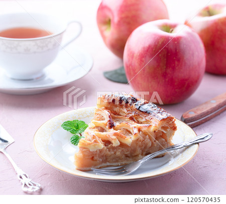 Apple pie (cut image) pink background Apple pie (cut image) pink background 120570435