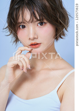 年輕的女士的肖像 120573619