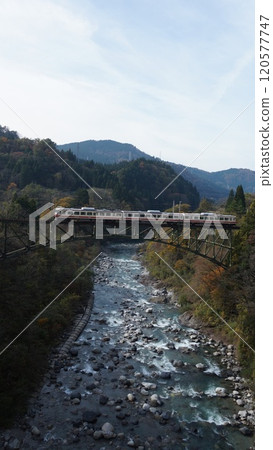 富山切鐵秋天的照片 富山切鐵秋天的照片 120577747