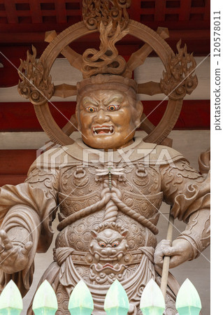 高野山金剛峰寺、壇上伽藍、中門四大天王像、守護南方的藏長天 120578011