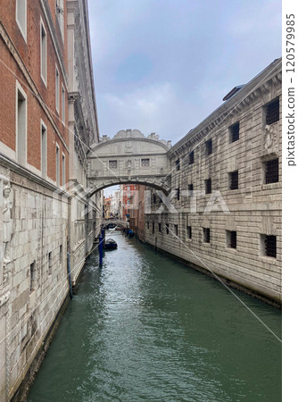 Bridge of Sighs, Venice, Italy. Vertical shot. Copy space. Bridge of Sighs, Venice, Italy. Vertical shot. Copy space. 120579985