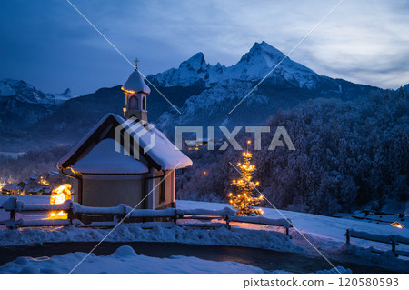 Germany, Christmas in Berchtesgaden, Germany: Christmas chapel and the towering Watzmann mountain 120580593