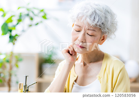高級女性受苦 120583056