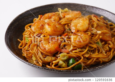 Delicious seafood fried noodles 120591636