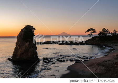 Evening view of Tateishi Park in Yokosuka, Kanagawa Prefecture 120592080