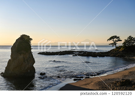 Sunset from Tateishi Park in Yokosuka, Kanagawa Prefecture Sunset from Tateishi Park in Yokosuka, Kanagawa Prefecture 120592120