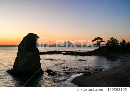 Sunset from Tateishi Park in Yokosuka, Kanagawa Prefecture Sunset from Tateishi Park in Yokosuka, Kanagawa Prefecture 120592195