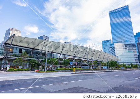 Japan's largest terminal station: Tokyo Station (Yaesu Exit) 120593679