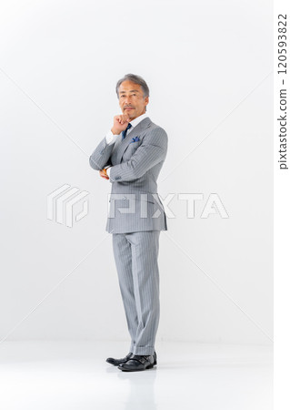 商人肖像全身 120593822