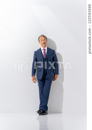 Business senior male portrait vertical 120593898