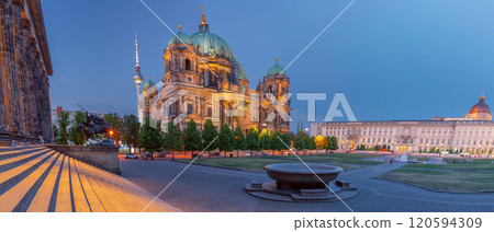Dom Cathedral on Museum Island in Berlin at sunset 120594309