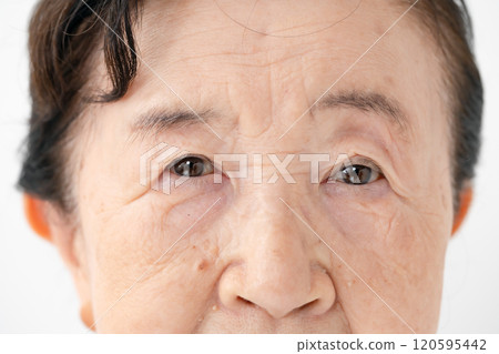 Female Eyes Senior 120595442