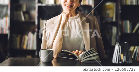 書房/辦公室職業婦女(律師、專家、律師事務所、司法書士、行政書士、註冊會計師) 書房/辦公室職業婦女(律師、專家、律師事務所、司法書士、行政書士、註冊會計師) 120595722