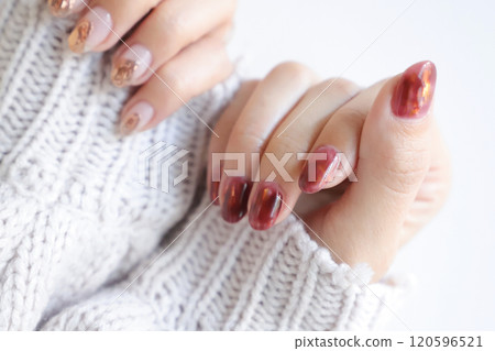 Women in knit 120596521