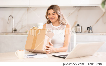 Receiving delivery 120598989